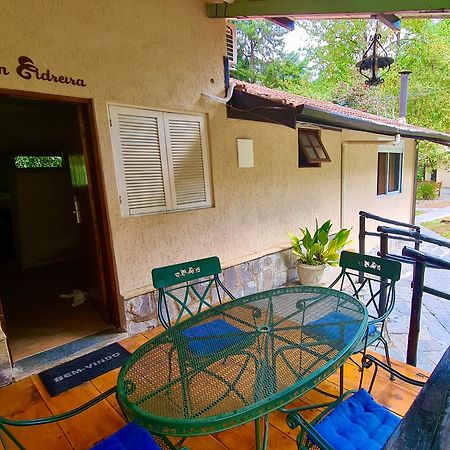 Pousada Casa Mantiqueira - Proxima Ao Capivari E Opcoes De Hidromassagem Campos do Jordao Ngoại thất bức ảnh