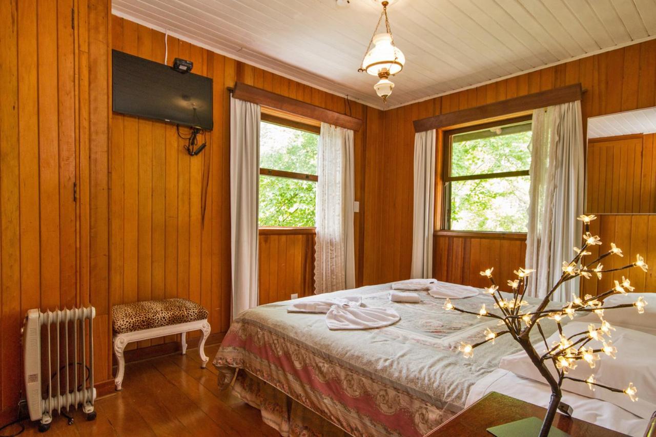 Pousada Casa Mantiqueira - Proxima Ao Capivari E Opcoes De Hidromassagem Campos do Jordao Ngoại thất bức ảnh