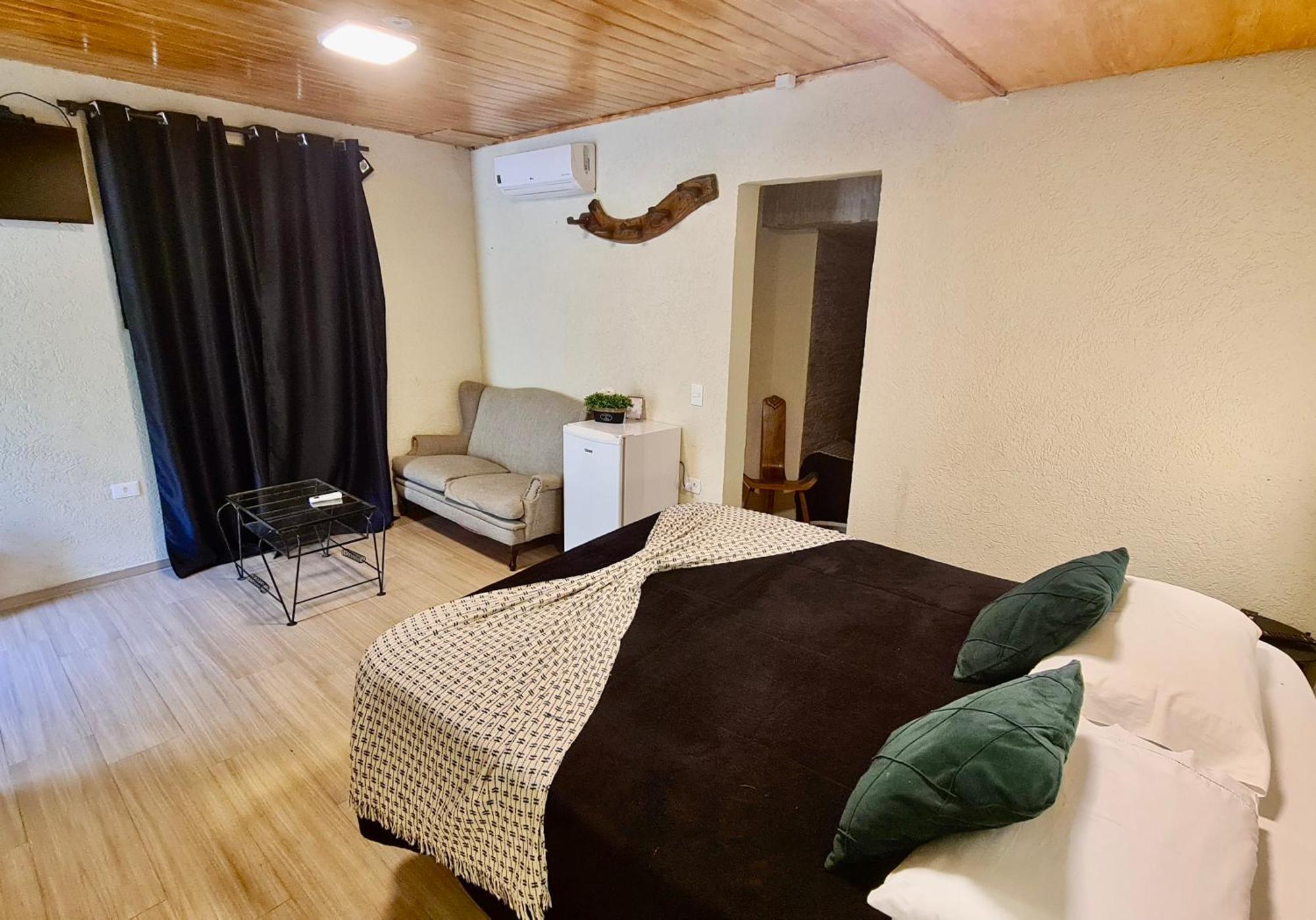Pousada Casa Mantiqueira - Proxima Ao Capivari E Opcoes De Hidromassagem Campos do Jordao Ngoại thất bức ảnh