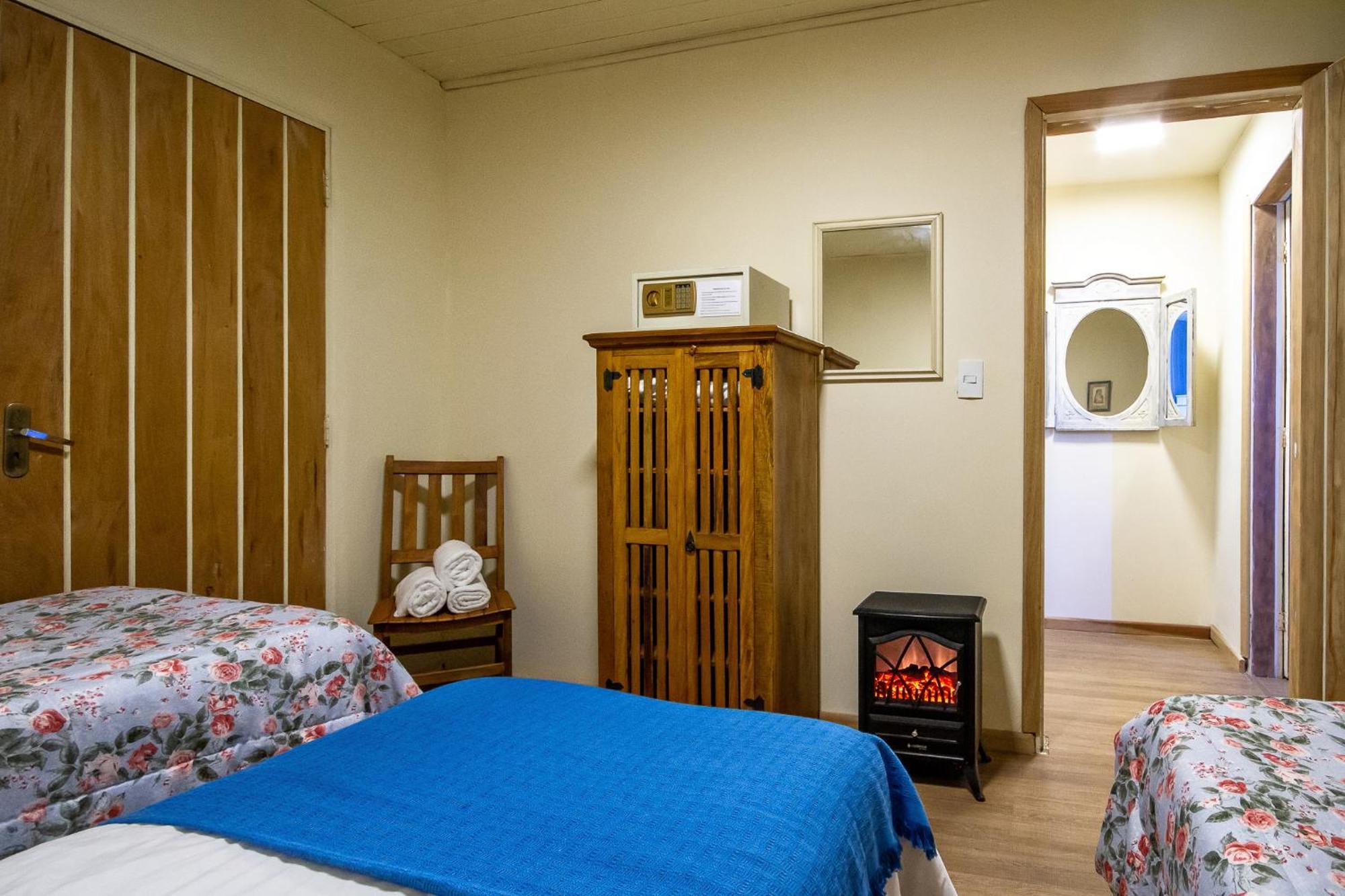Pousada Casa Mantiqueira - Proxima Ao Capivari E Opcoes De Hidromassagem Campos do Jordao Phòng bức ảnh